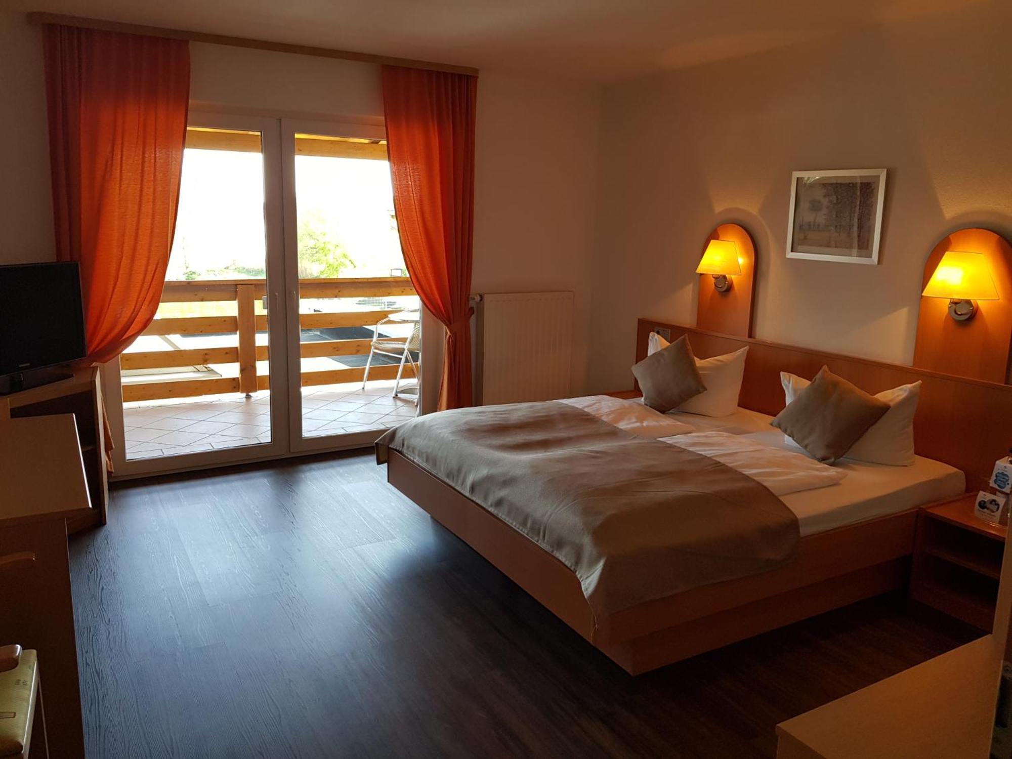 Land-Gut-Hotel Seeblick Klietz Dış mekan fotoğraf