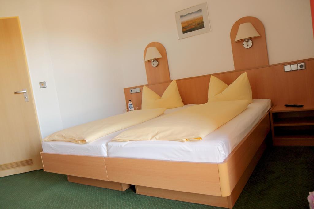Land-Gut-Hotel Seeblick Klietz Dış mekan fotoğraf